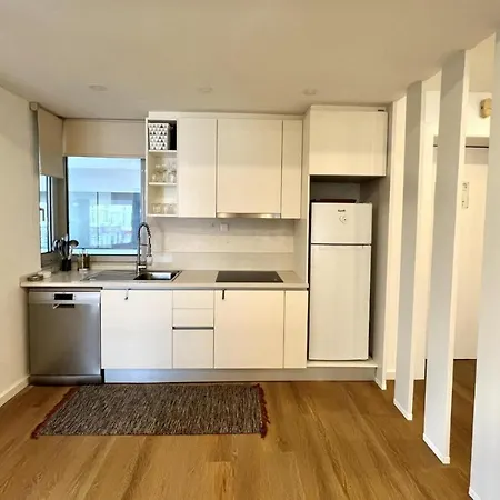 The Navigator Olympus Apartment *