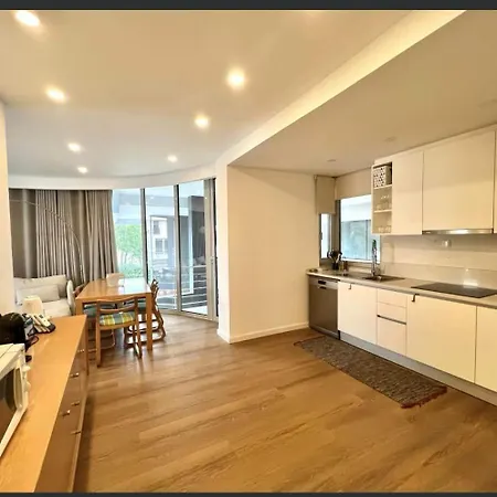 The Navigator Olympus *